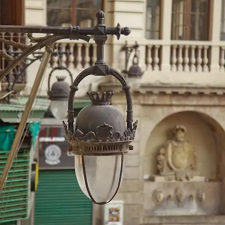 בית הארחה Paris