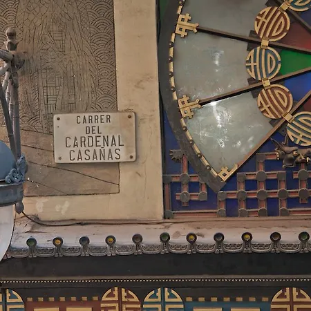 בית הארחה Paris ברצלונה