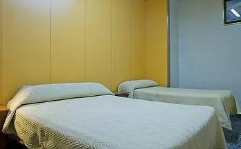 招待所 巴黎旅馆
