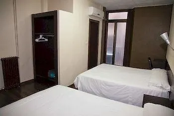 巴黎旅馆 3*
