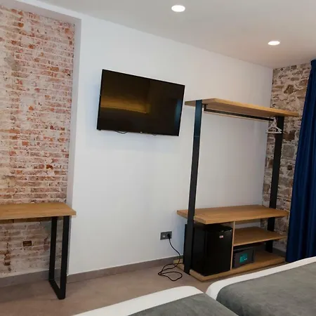 Paris Guest house *